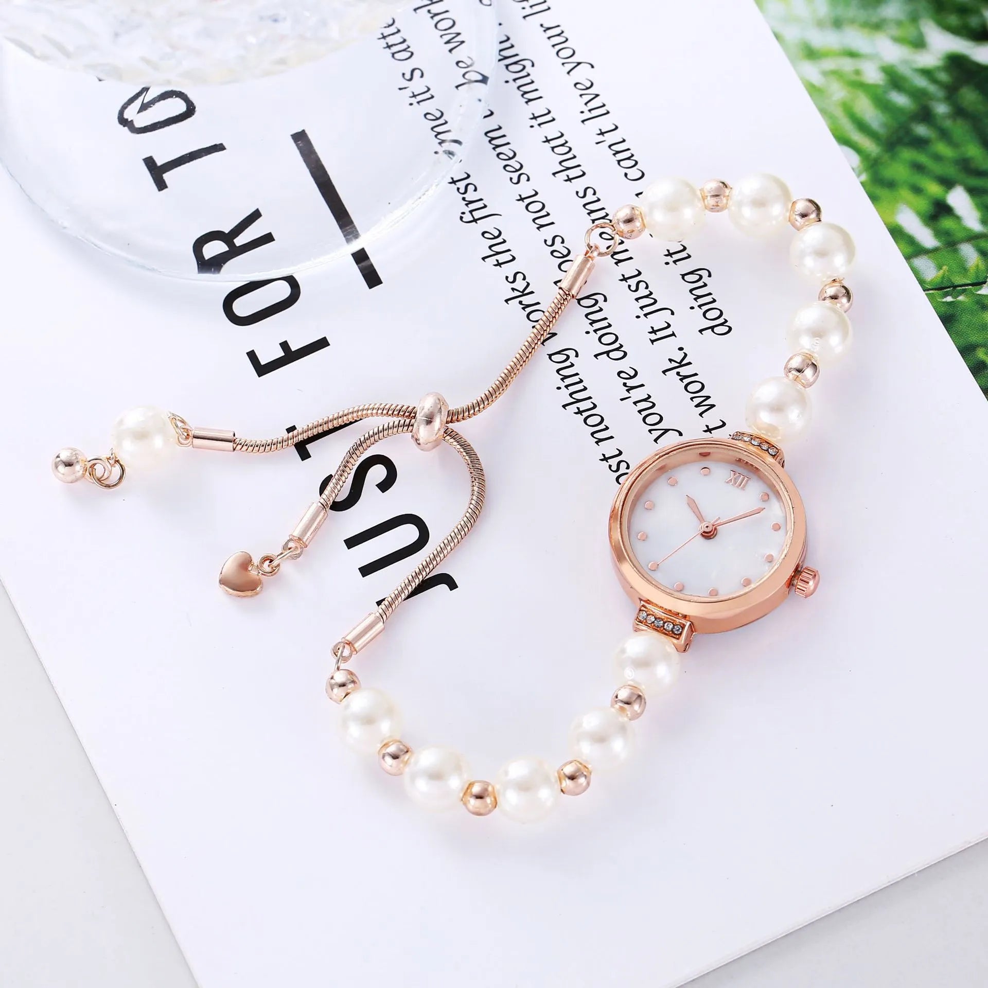 Fashion Pearl Thin Strap Fritillary round Women's Watch Free Adjustment Bracelet Watch Women's Gifts