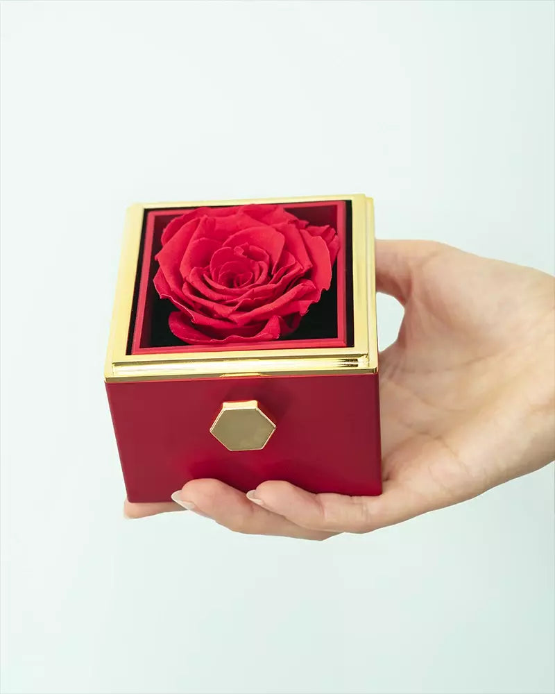 ETERNAL ROSE BOX - WITH ENGRAVED NECKLACE